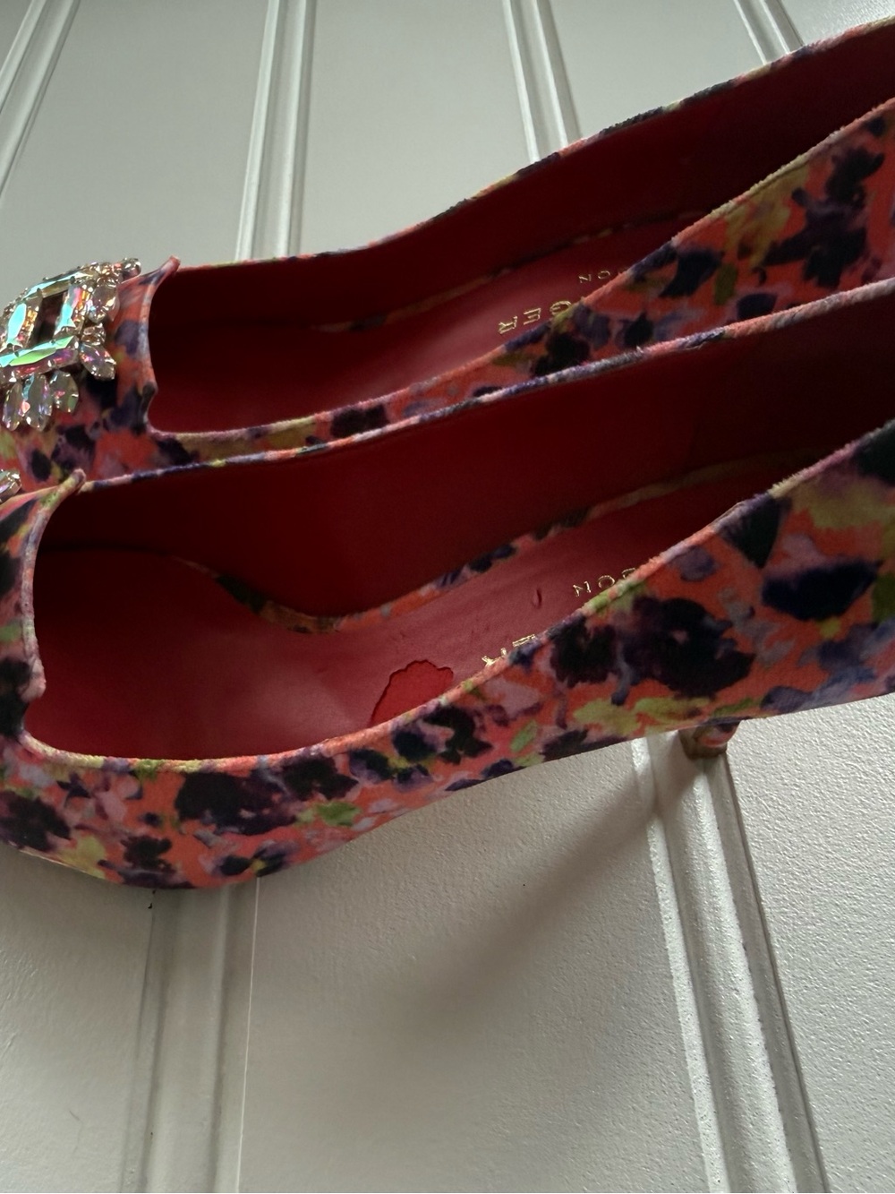 Kurt Geiger Pia Low Heel Shoes Jewel Gemstone Fabric Velvet Women 7.5 38 3025 - Picture 3 of 6